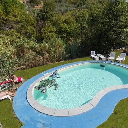 In With Garden * Lerici